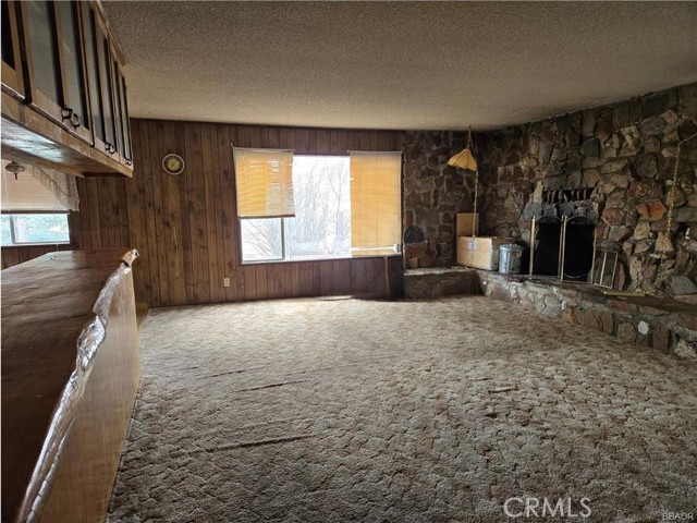 Detail Gallery Image 3 of 13 For 949 G Ln, Big Bear City,  CA 92314 - 3 Beds | 2 Baths