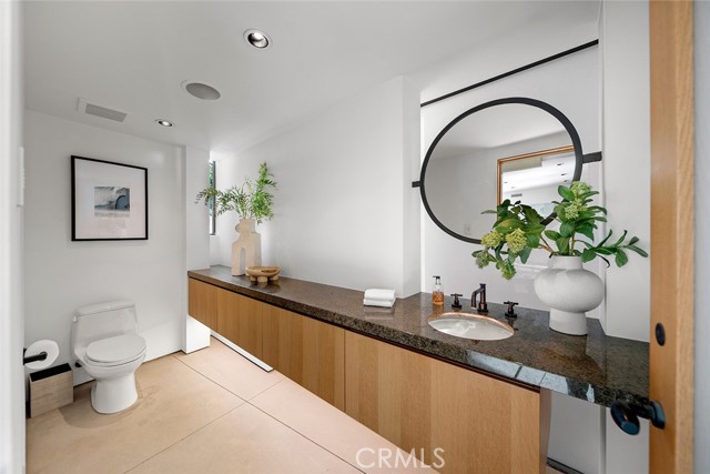 Detail Gallery Image 40 of 75 For 2665 Victoria Dr, Laguna Beach,  CA 92651 - 5 Beds | 4/2 Baths