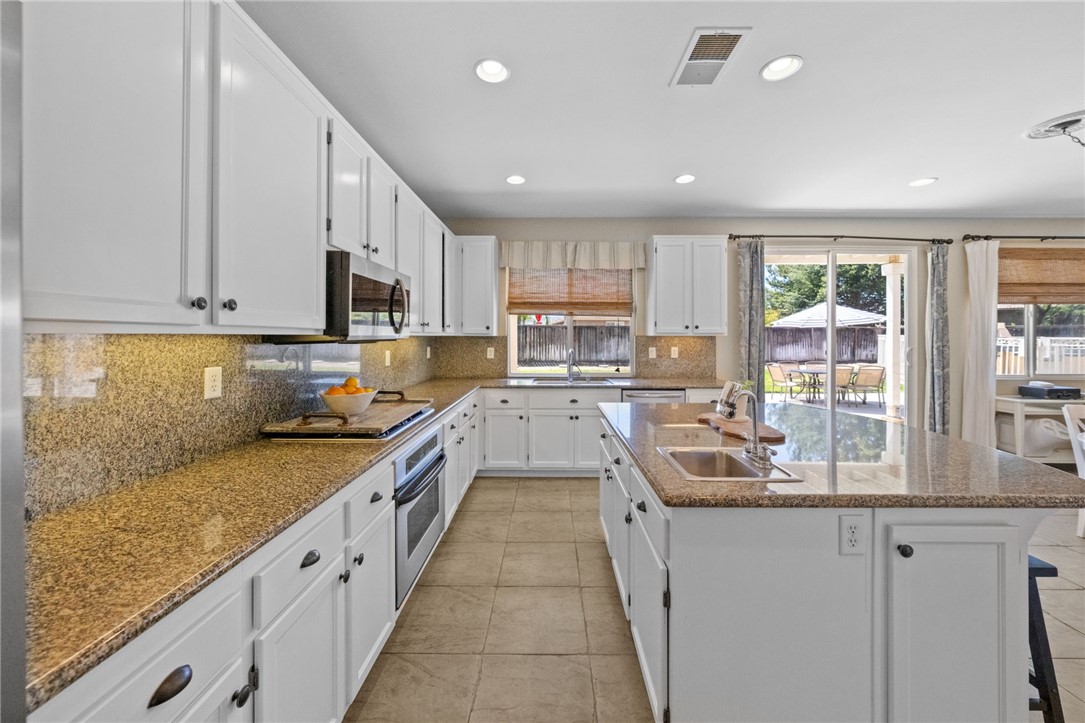 Detail Gallery Image 22 of 60 For 41772 Springbrook Ct, Murrieta,  CA 92562 - 6 Beds | 3/1 Baths