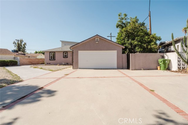 9709 Willis Avenue photo 9