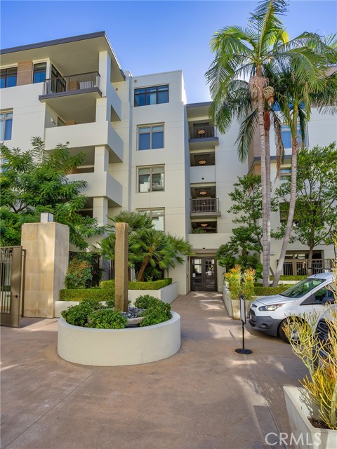 Detail Gallery Image 2 of 55 For 920 Granite Dr #213,  Pasadena,  CA 91101 - 2 Beds | 2/1 Baths