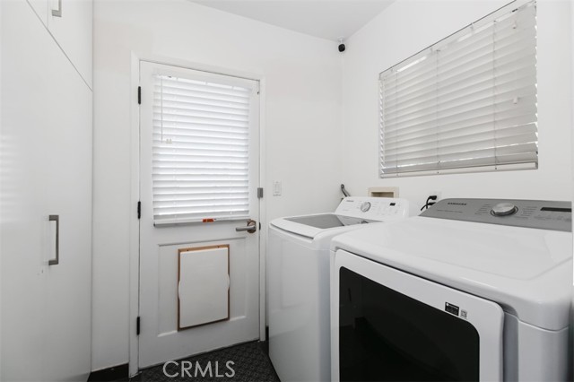 Detail Gallery Image 11 of 36 For 19545 Calvert St, Tarzana,  CA 91335 - 5 Beds | 2/1 Baths