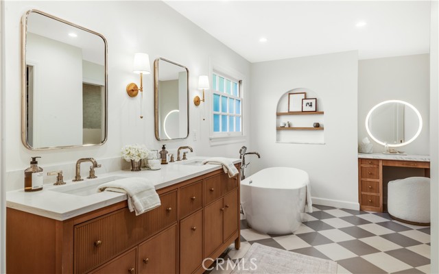 3001 Via Buena, Palos Verdes Estates, California 90274, 5 Bedrooms Bedrooms, ,2 BathroomsBathrooms,Residential,For Sale,Via Buena,PV26060707