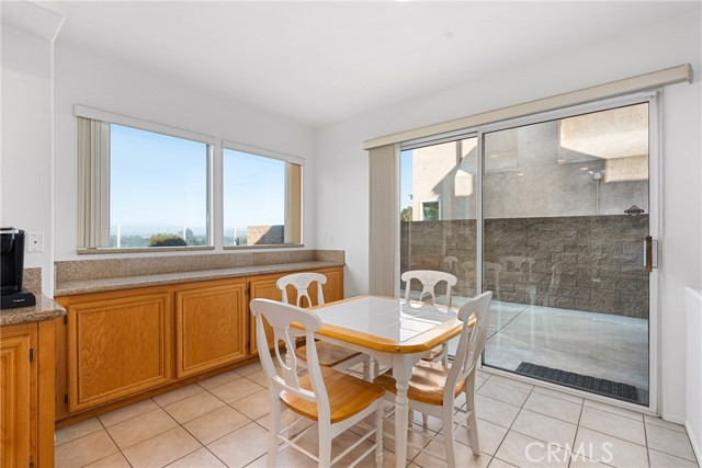 17289 Eastview Drive, Chino Hills CA: https://media.crmls.org/medias/06731dd8-d7c0-40a2-aed5-cc6265ecdd23.jpg