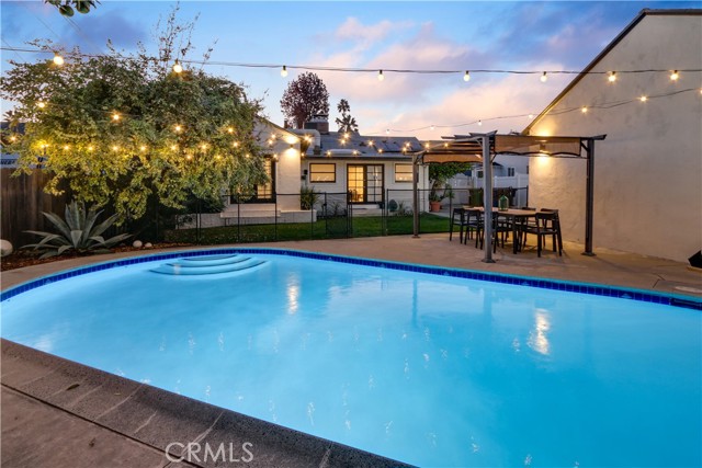 Detail Gallery Image 41 of 47 For 5530 Carpenter, Valley Village,  CA 91607 - 4 Beds | 2 Baths