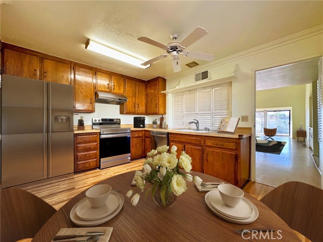 Detail Gallery Image 9 of 35 For 450 Champlain Dr, Claremont,  CA 91711 - 3 Beds | 2 Baths