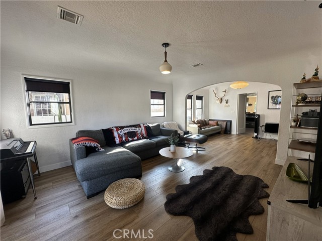 Detail Gallery Image 6 of 33 For 206 W Mountain View Ave, Glendora,  CA 91741 - 3 Beds | 2 Baths