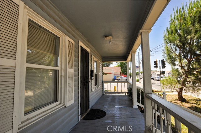 Detail Gallery Image 2 of 25 For 645 W 9th St, Chico,  CA 95928 - 2 Beds | 1 Baths