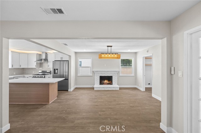 1514 E Palm Avenue, Orange CA: https://media.crmls.org/medias/0675fe31-abad-443f-b718-c85cf94ddb0e.jpg