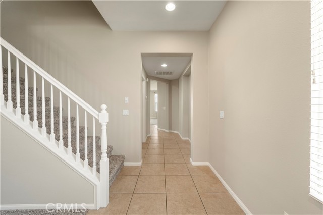 Detail Gallery Image 7 of 48 For 1427 Butterfly Ct, Hemet,  CA 92545 - 5 Beds | 3/1 Baths