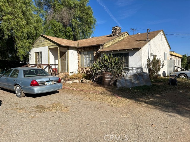 Detail Gallery Image 1 of 17 For 7251 Jurupa Rd, Jurupa Valley,  CA 92509 - 4 Beds | 2/1 Baths