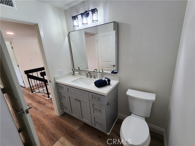 Detail Gallery Image 32 of 60 For 22218 Germain St #2,  Chatsworth,  CA 91311 - 4 Beds | 2/1 Baths