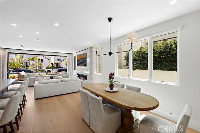 Detail Gallery Image 23 of 49 For 509 Carnation, Corona Del Mar,  CA 92625 - 3 Beds | 3/1 Baths