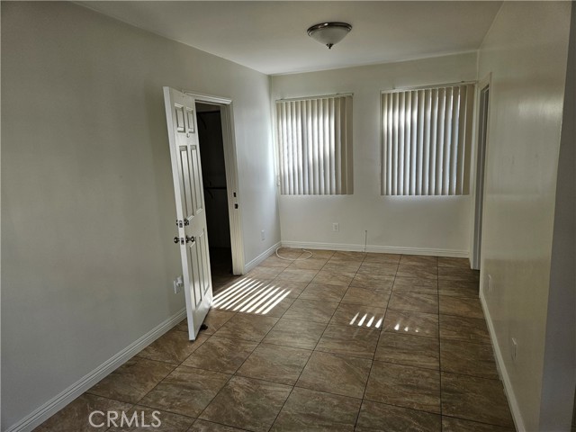 Detail Gallery Image 3 of 8 For 3810 W Heffron Dr #B,  Burbank,  CA 91505 - 1 Beds | 1 Baths