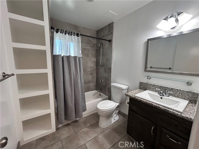 5636 Willowcrest Avenue, North Hollywood CA: https://media.crmls.org/medias/067a759e-1dff-46f5-bc18-c7020311e722.jpg