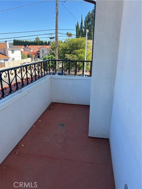 20329 Stagg Street photo 34