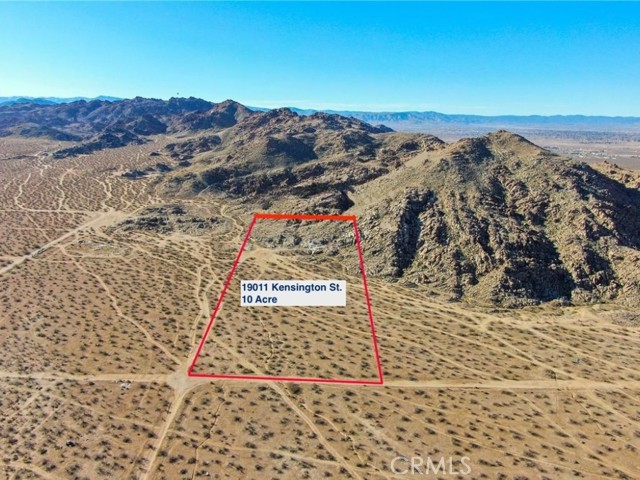 Detail Gallery Image 2 of 13 For 19011 Kensington St, Apple Valley,  CA 92307 - – Beds | – Baths