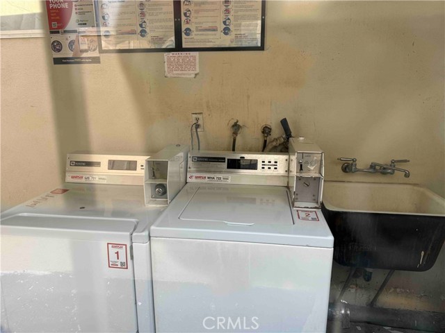 Detail Gallery Image 4 of 7 For 1915 E Wilson, Orange,  CA 92867 - – Beds | – Baths