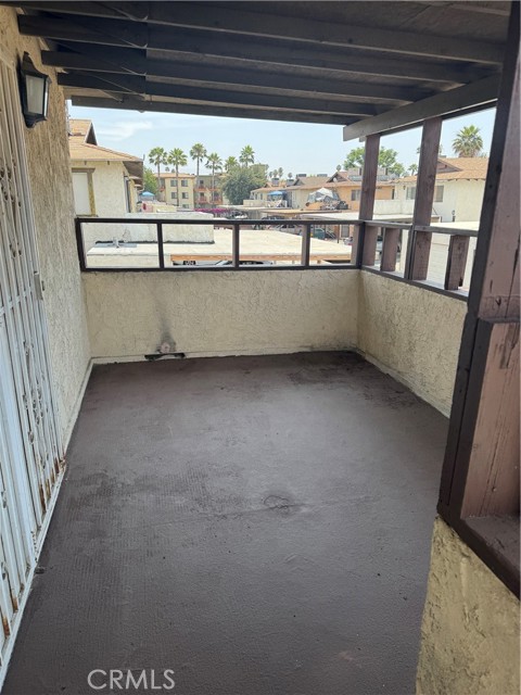 1215 W Oakland Avenue, Hemet CA: https://media.crmls.org/medias/067ad860-665b-442d-8f35-1c35fba9f8b2.jpg