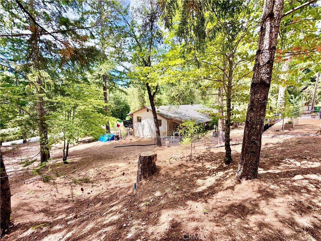 https://media.crmls.org/medias/067b1fb9-ed1a-43fd-935f-90219dc4fc79.jpg?preset=X-Large