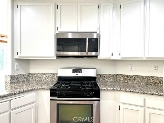 9 Tuolumne Way, Aliso Viejo CA: https://media.crmls.org/medias/067b3e5a-50e4-4838-be88-b40fb70ee602.jpg