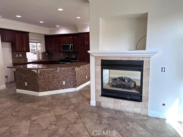 Detail Gallery Image 9 of 35 For 41881 Saint Thomas Ct, Temecula,  CA 92591 - 3 Beds | 3/1 Baths