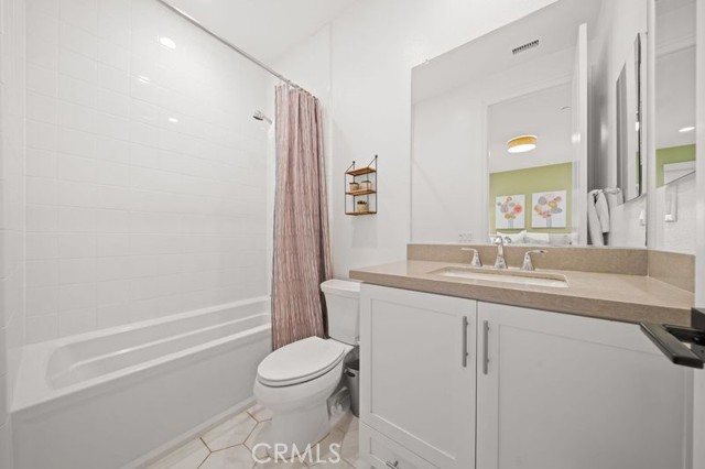 Detail Gallery Image 19 of 27 For 90 Rockinghorse, Irvine,  CA 92602 - 4 Beds | 4/1 Baths