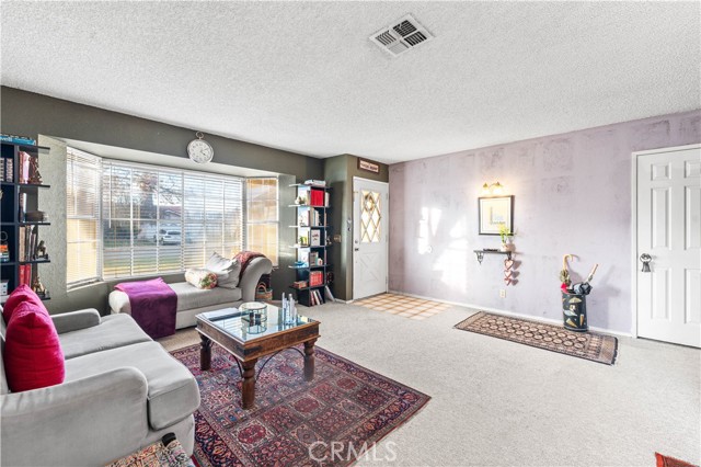 Detail Gallery Image 10 of 57 For 42902 Sachs, Lancaster,  CA 93536 - 4 Beds | 2 Baths