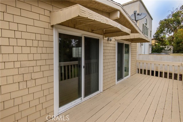 920 Loma Drive, Hermosa Beach, California 90254, 3 Bedrooms Bedrooms, ,2 BathroomsBathrooms,Residential,Sold,Loma,SB17005195
