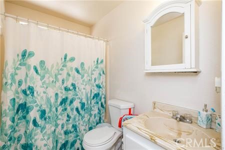 18610 Casaba Rd, Adelanto CA: https://media.crmls.org/medias/067d3392-0937-4471-b171-9914f4314519.jpg