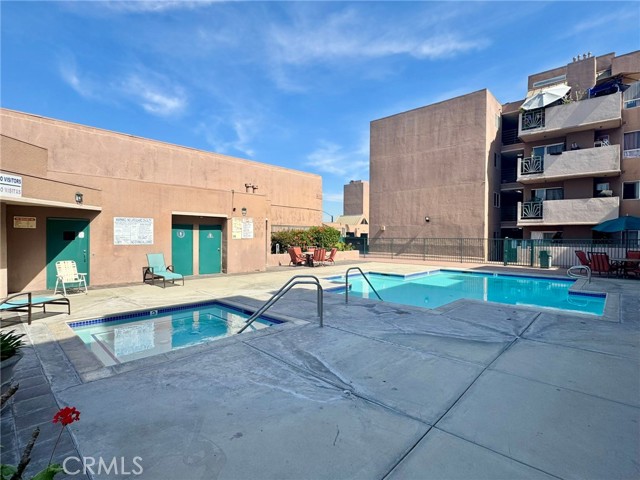 Detail Gallery Image 14 of 17 For 450 E 4th St #437,  Santa Ana,  CA 92701 - 2 Beds | 2 Baths