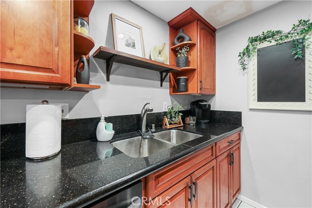 Detail Gallery Image 11 of 29 For 23350 Sunset Crossing Rd #C,  Diamond Bar,  CA 91765 - 2 Beds | 1/1 Baths