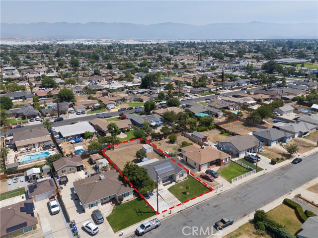 17392 Paine Street, Fontana CA: https://media.crmls.org/medias/0680464f-5343-45b7-843c-6bf871d8a098.jpg