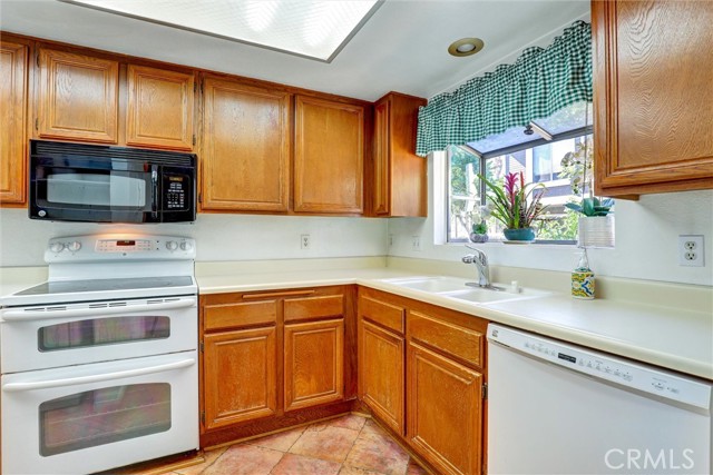 Detail Gallery Image 6 of 28 For 10 Candlewood Ln, Aliso Viejo,  CA 92656 - 2 Beds | 1/1 Baths
