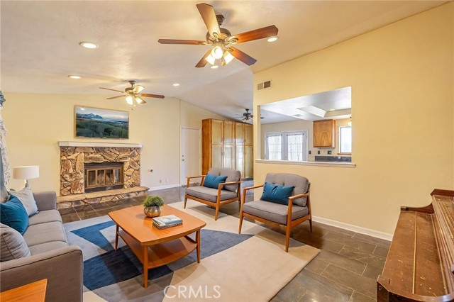 Detail Gallery Image 2 of 37 For 9505 E Avenue Q12, Littlerock,  CA 93543 - 4 Beds | 2 Baths