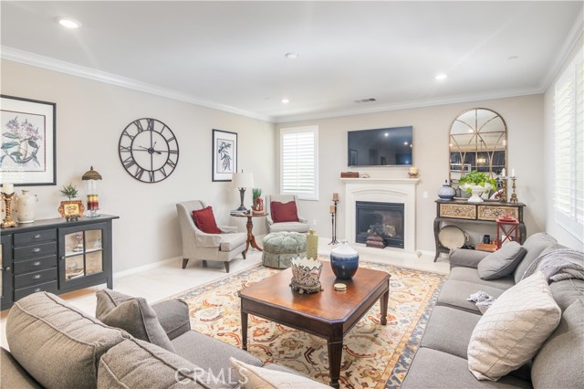 Detail Gallery Image 7 of 47 For 239 White Bark, Simi Valley,  CA 93065 - 4 Beds | 3 Baths