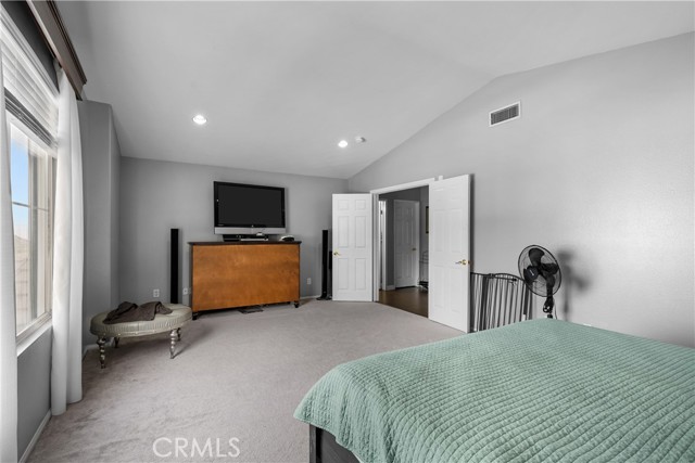 Detail Gallery Image 23 of 40 For 26426 Cardinal Dr, Canyon Country,  CA 91387 - 5 Beds | 4 Baths