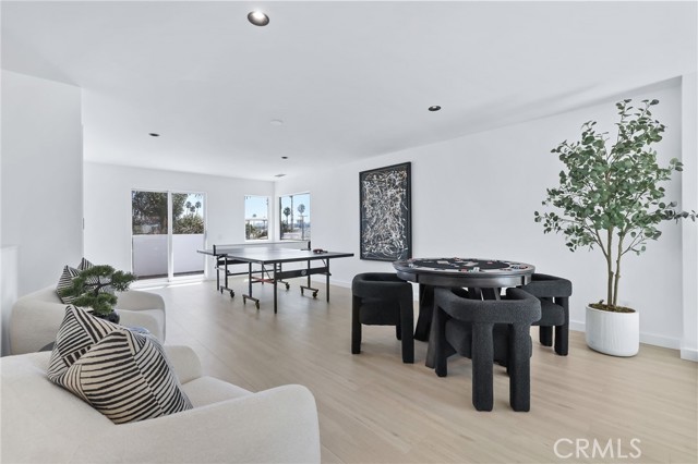 309 8th Street, Huntington Beach CA: https://media.crmls.org/medias/0681b305-275b-4443-874f-d17f1e598bf0.jpg