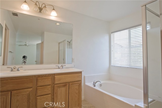 6163 S Hills Way, Fontana CA: https://media.crmls.org/medias/0681c14b-d27a-4894-bdcd-67632256fe41.jpg