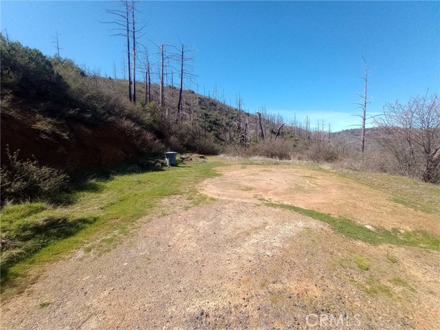 Image 14 of 33 For 0 Bardees Bar