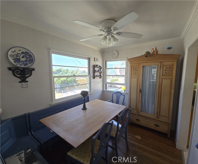 1950 Springfield Avenue, Hermosa Beach, California 90254, 3 Bedrooms Bedrooms, ,1 BathroomBathrooms,Residential,Sold,Springfield,SB24097224