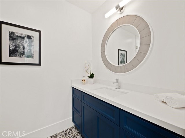 5702 Lubao Avenue, Woodland Hills CA: https://media.crmls.org/medias/06838454-5591-4f08-81f4-c471304e0991.jpg