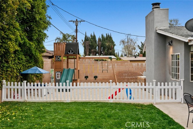 Image 36 of 42 For 22939 Lull Street