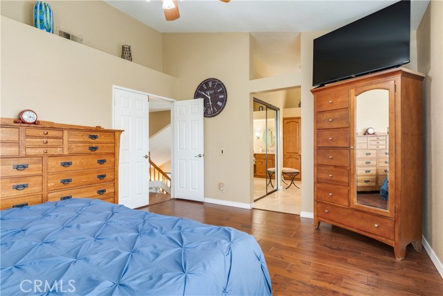 1305 Harvest Circle, Corona CA: https://media.crmls.org/medias/06838dec-df18-43de-a5cf-41683106133e.jpg