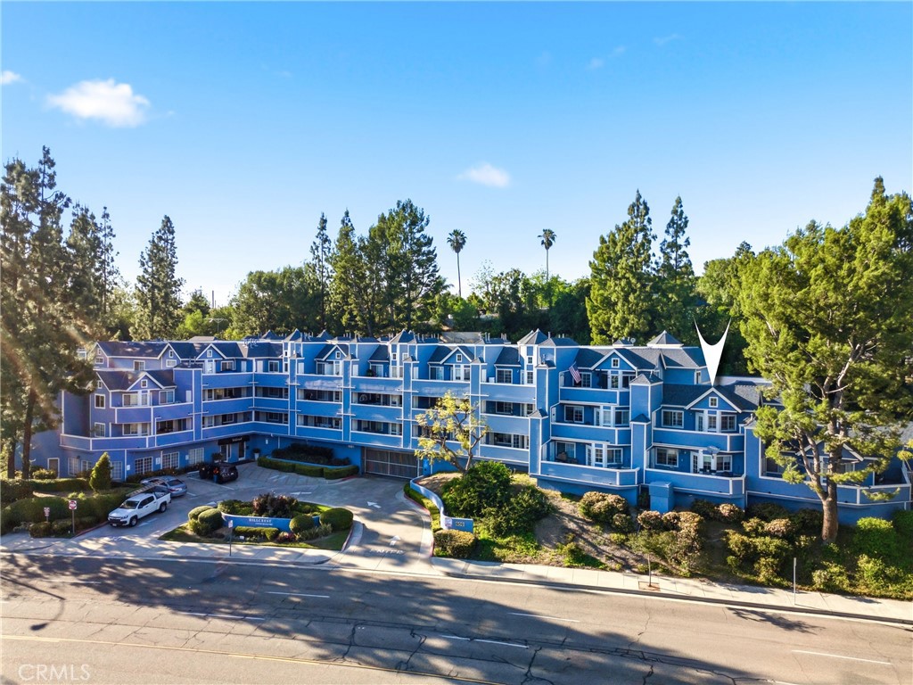 1501 Brea #50