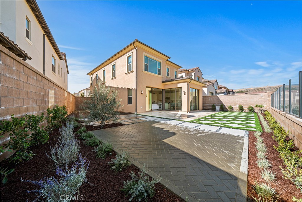 06848e92 Aeae 4c9f Bc4d 13e50829eff9