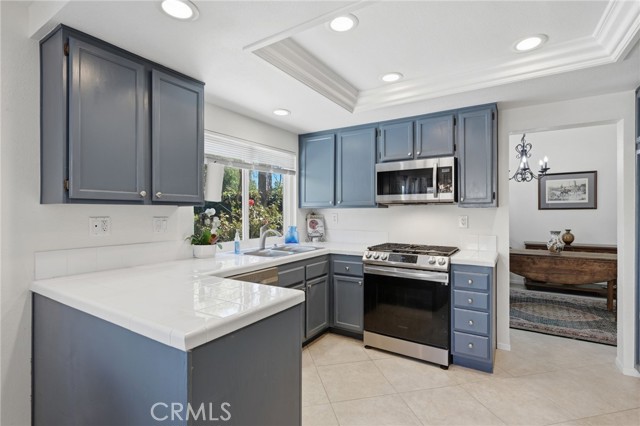 Detail Gallery Image 16 of 58 For 39710 Almansa Ct, Murrieta,  CA 92562 - 4 Beds | 2/1 Baths