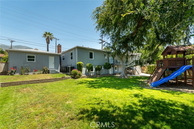 Detail Gallery Image 30 of 34 For 3602 Encinal Ave, La Crescenta,  CA 91214 - 4 Beds | 3 Baths