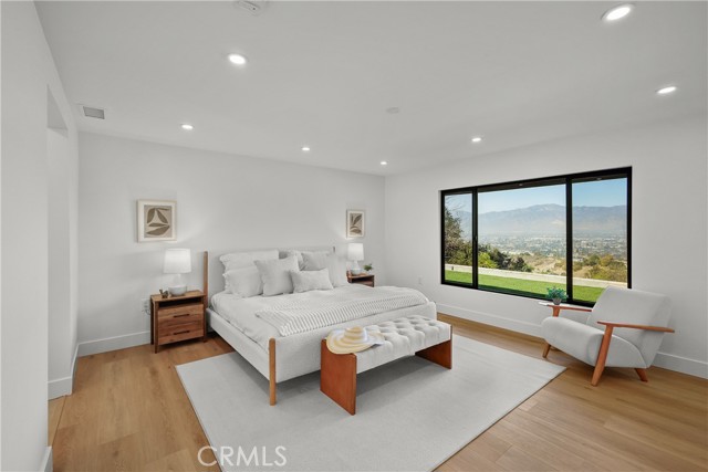 2115 E Santiago Street, Covina CA: https://media.crmls.org/medias/0687ee75-c238-48bf-bec2-8e68a6f7e43a.jpg
