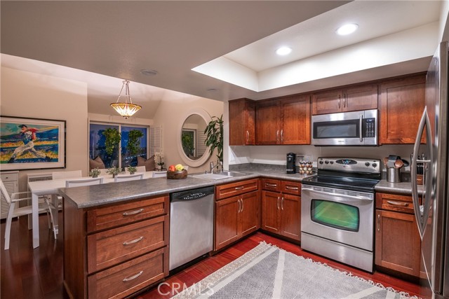 4350 Via Dolce, Marina del Rey CA: https://media.crmls.org/medias/0687efe5-a344-4b62-86ec-f4ff7b8606d6.jpg